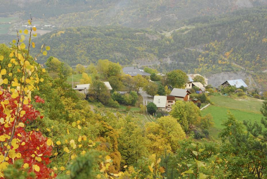 샤토루 La Ferme De Beaute B&B 외부 사진